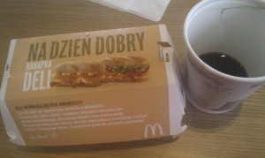 Frühstück bei McDonals in Polen