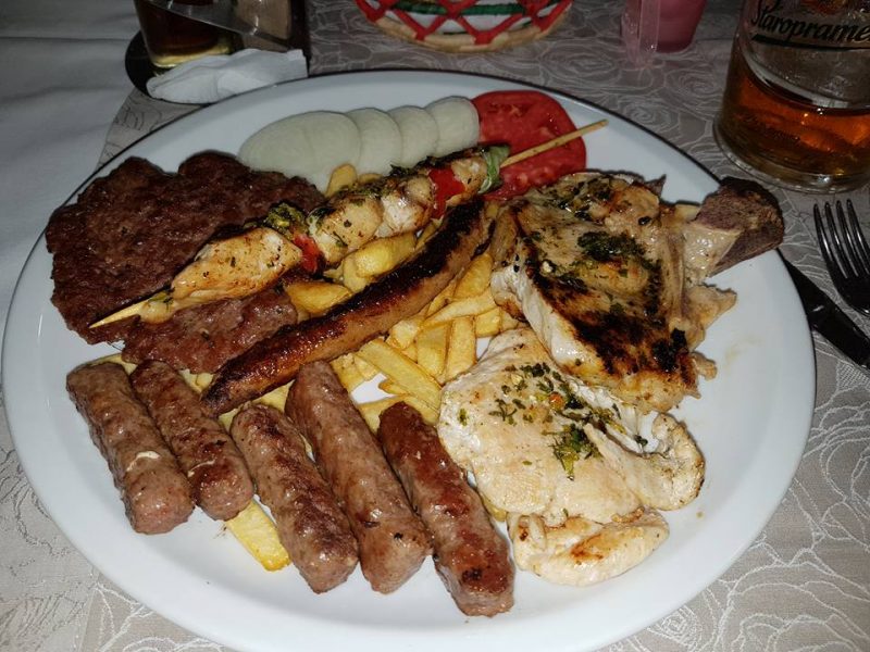 Mittagessen in Bosnien